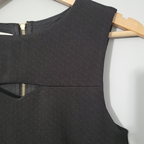 Bishop + Young Black Cutout Detail Bodycon Mini Dress - Picture 4 of 9